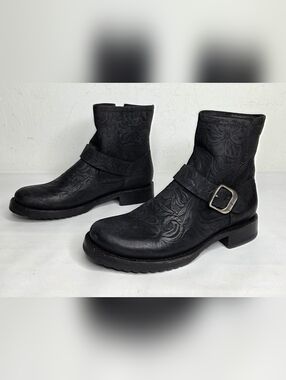 Frye Veronica Bootie Womens 6B Floral Tooled Leather Moto Goth Dark Romantic Blk